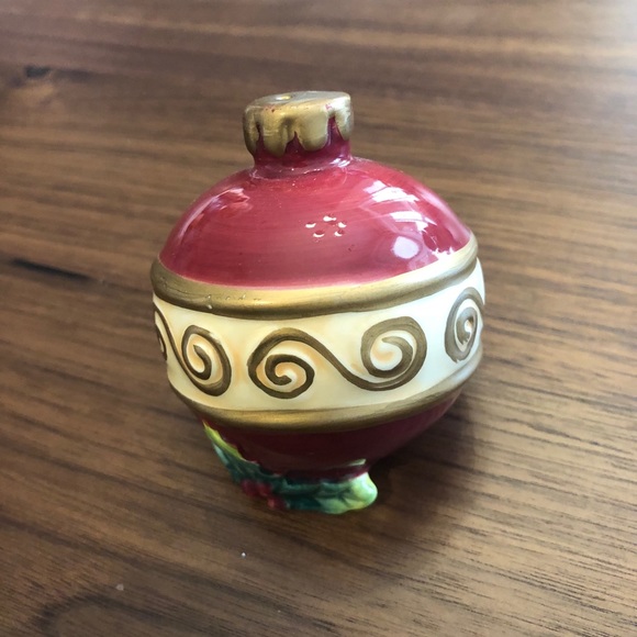 Vintage Fitz & Floyd Kristmas Kitty salt & pepper - Picture 9 of 11